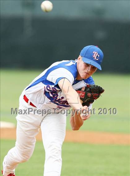 Thumbnail 3 in St Anthony vsTrinity Christian (TAPPS 5A Area Playoffs) photogallery.