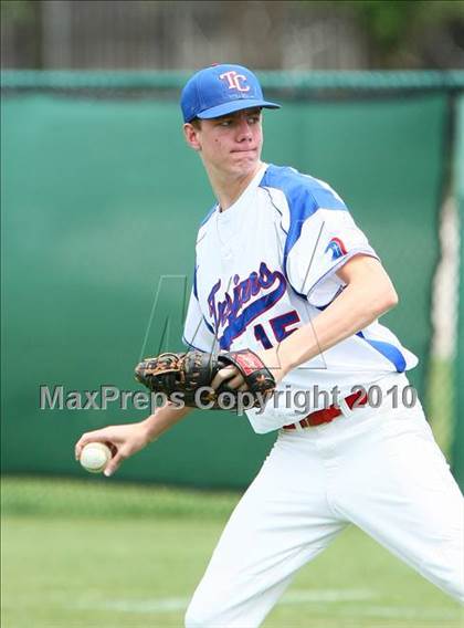 Thumbnail 3 in St Anthony vsTrinity Christian (TAPPS 5A Area Playoffs) photogallery.