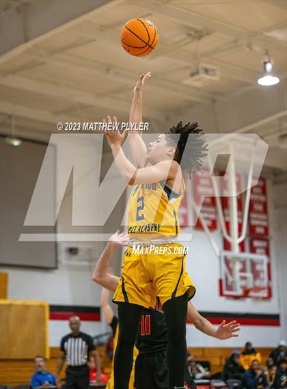Thumbnail 1 in Coastal Christian vs. Northwood Temple Academy (Berean Christmas Showcase) photogallery.