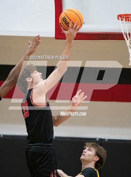 Thumbnail 2 in Coastal Christian vs. Northwood Temple Academy (Berean Christmas Showcase) photogallery.