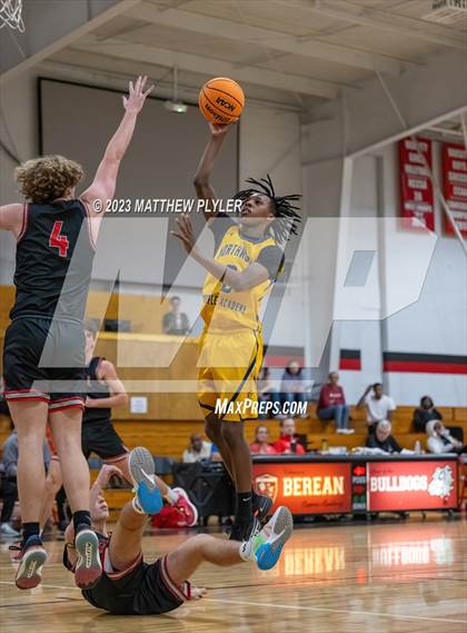 Thumbnail 3 in Coastal Christian vs. Northwood Temple Academy (Berean Christmas Showcase) photogallery.