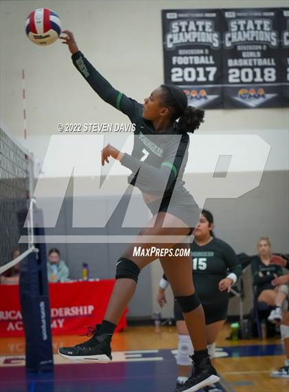 Thumbnail 2 in Youngker vs. Thatcher (Spiketown Invitational) photogallery.