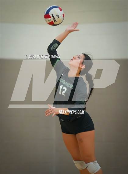 Thumbnail 2 in Youngker vs. Thatcher (Spiketown Invitational) photogallery.