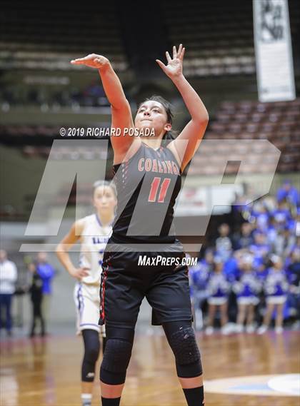 Thumbnail 2 in Caruthers vs. Coalinga (CIF CS D5 Final) photogallery.
