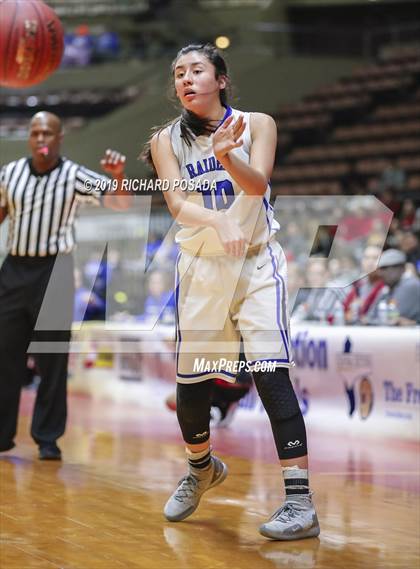 Thumbnail 2 in Caruthers vs. Coalinga (CIF CS D5 Final) photogallery.