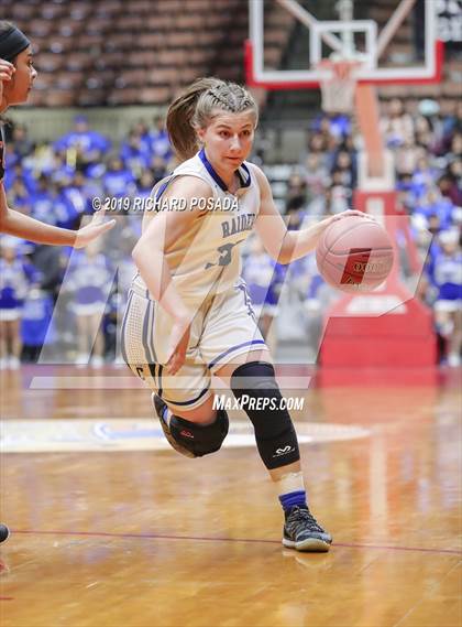 Thumbnail 3 in Caruthers vs. Coalinga (CIF CS D5 Final) photogallery.