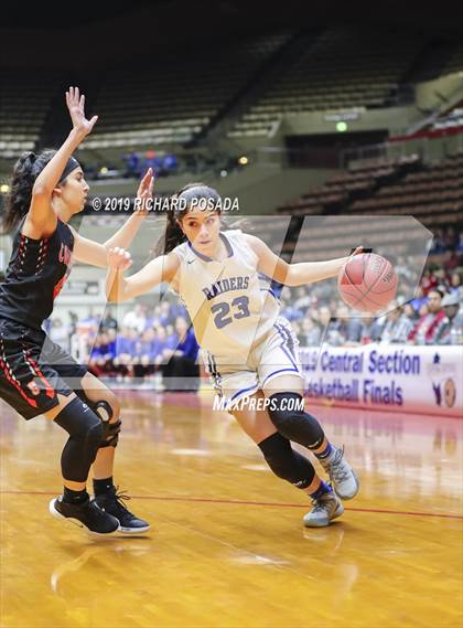 Thumbnail 2 in Caruthers vs. Coalinga (CIF CS D5 Final) photogallery.