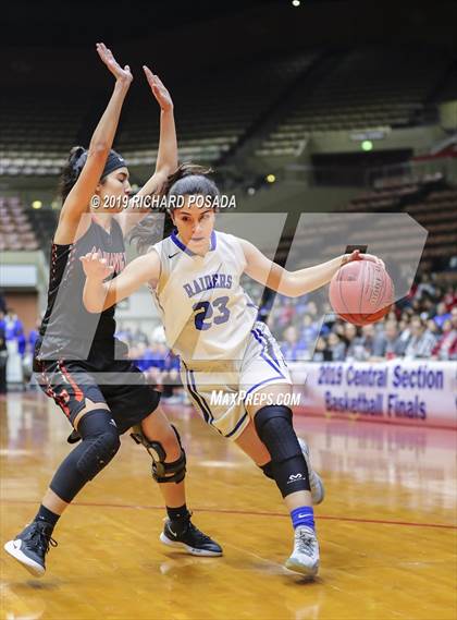Thumbnail 3 in Caruthers vs. Coalinga (CIF CS D5 Final) photogallery.