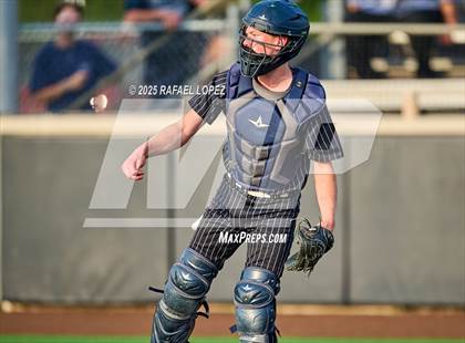 Thumbnail 1 in Hendrickson vs. Barbers Hill (UIL 5A D1 Baseball Regional Semis) photogallery.
