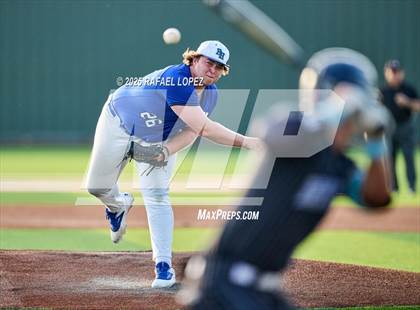 Thumbnail 3 in Hendrickson vs. Barbers Hill (UIL 5A D1 Baseball Regional Semis) photogallery.