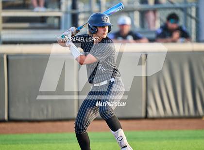 Thumbnail 1 in Hendrickson vs. Barbers Hill (UIL 5A D1 Baseball Regional Semis) photogallery.