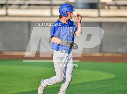 Thumbnail 2 in Hendrickson vs. Barbers Hill (UIL 5A D1 Baseball Regional Semis) photogallery.