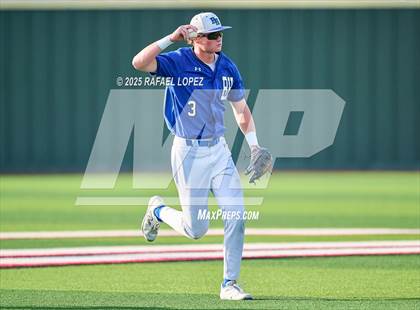 Thumbnail 1 in Hendrickson vs. Barbers Hill (UIL 5A D1 Baseball Regional Semis) photogallery.