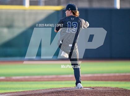 Thumbnail 1 in Hendrickson vs. Barbers Hill (UIL 5A D1 Baseball Regional Semis) photogallery.