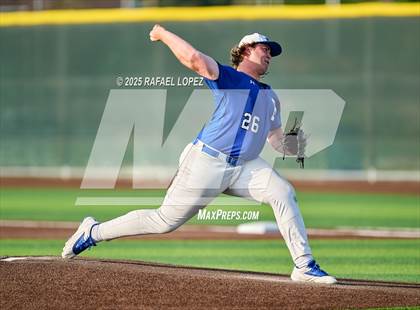 Thumbnail 2 in Hendrickson vs. Barbers Hill (UIL 5A D1 Baseball Regional Semis) photogallery.