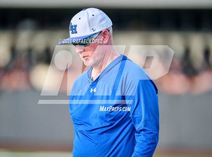 Thumbnail 2 in Hendrickson vs. Barbers Hill (UIL 5A D1 Baseball Regional Semis) photogallery.
