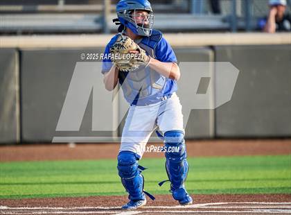 Thumbnail 3 in Hendrickson vs. Barbers Hill (UIL 5A D1 Baseball Regional Semis) photogallery.