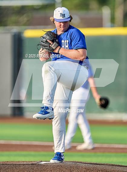 Thumbnail 2 in Hendrickson vs. Barbers Hill (UIL 5A D1 Baseball Regional Semis) photogallery.