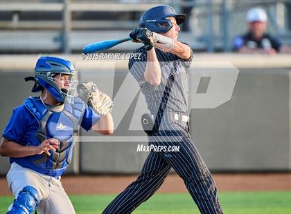 Thumbnail 2 in Hendrickson vs. Barbers Hill (UIL 5A D1 Baseball Regional Semis) photogallery.