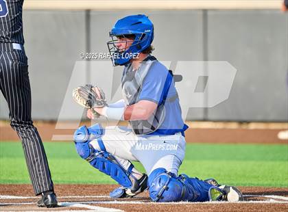 Thumbnail 1 in Hendrickson vs. Barbers Hill (UIL 5A D1 Baseball Regional Semis) photogallery.