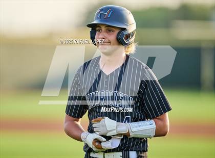 Thumbnail 3 in Hendrickson vs. Barbers Hill (UIL 5A D1 Baseball Regional Semis) photogallery.