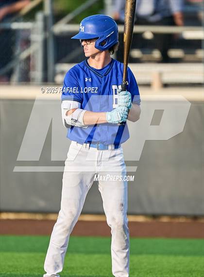 Thumbnail 2 in Hendrickson vs. Barbers Hill (UIL 5A D1 Baseball Regional Semis) photogallery.