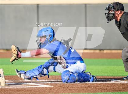 Thumbnail 3 in Hendrickson vs. Barbers Hill (UIL 5A D1 Baseball Regional Semis) photogallery.