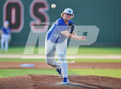 Thumbnail 3 in Hendrickson vs. Barbers Hill (UIL 5A D1 Baseball Regional Semis) photogallery.