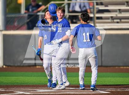 Thumbnail 3 in Hendrickson vs. Barbers Hill (UIL 5A D1 Baseball Regional Semis) photogallery.
