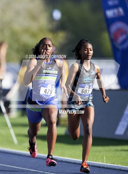 Thumbnail 1 in Bob Hayes Invitational (100m) photogallery.