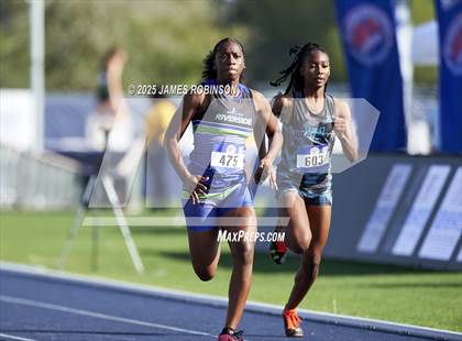 Thumbnail 2 in Bob Hayes Invitational (100m) photogallery.