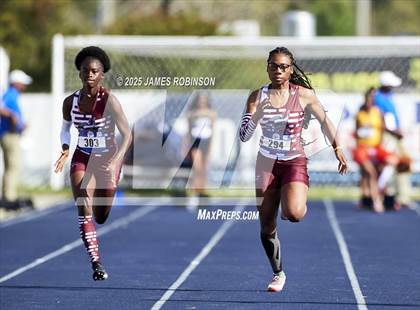 Thumbnail 1 in Bob Hayes Invitational (100m) photogallery.
