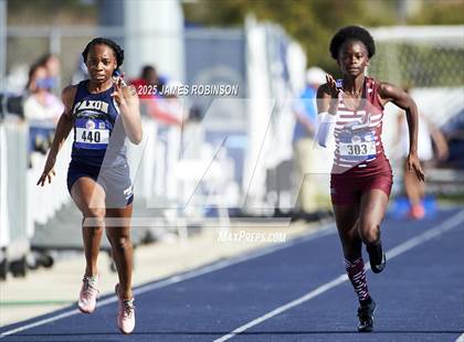 Thumbnail 2 in Bob Hayes Invitational (100m) photogallery.