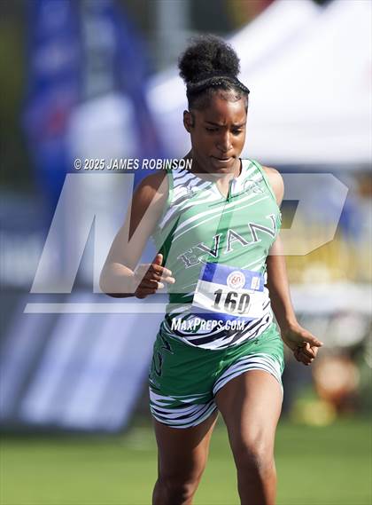 Thumbnail 3 in Bob Hayes Invitational (100m) photogallery.