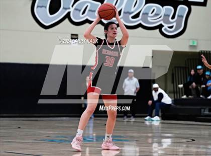 Thumbnail 2 in Evergreen Valley vs Redwood (CIF Division 2 Round 1) photogallery.