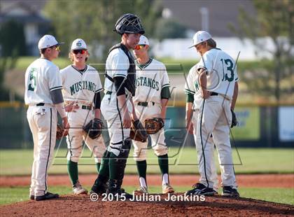 Thumbnail 1 in Borah @ Eagle photogallery.