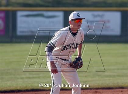 Thumbnail 2 in Borah @ Eagle photogallery.