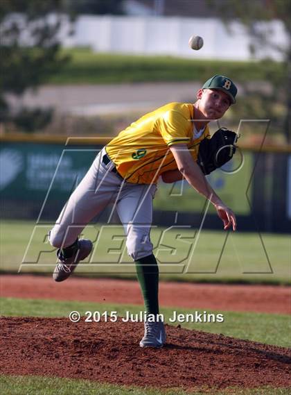 Thumbnail 2 in Borah @ Eagle photogallery.
