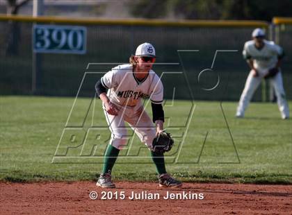 Thumbnail 2 in Borah @ Eagle photogallery.