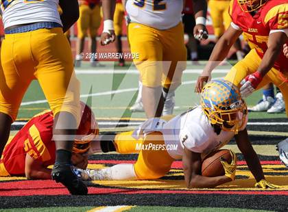 Thumbnail 3 in Grant @ Jesuit photogallery.