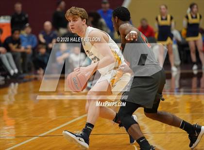 Thumbnail 1 in Glenbrook South vs. Evanston (IHSA 4A Sectional Semifinal) photogallery.