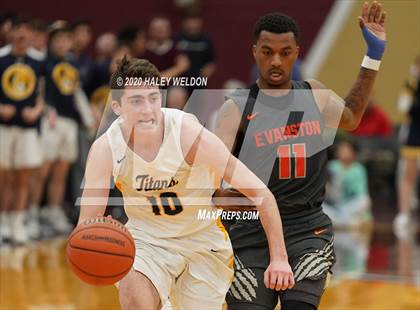 Thumbnail 1 in Glenbrook South vs. Evanston (IHSA 4A Sectional Semifinal) photogallery.