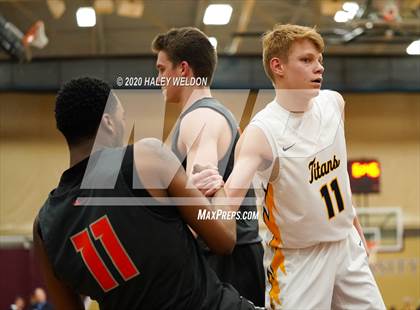 Thumbnail 2 in Glenbrook South vs. Evanston (IHSA 4A Sectional Semifinal) photogallery.