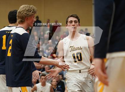 Thumbnail 3 in Glenbrook South vs. Evanston (IHSA 4A Sectional Semifinal) photogallery.