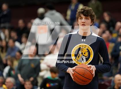 Thumbnail 3 in Glenbrook South vs. Evanston (IHSA 4A Sectional Semifinal) photogallery.