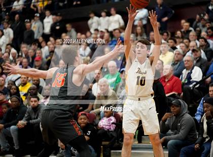 Thumbnail 2 in Glenbrook South vs. Evanston (IHSA 4A Sectional Semifinal) photogallery.