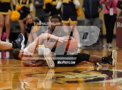 Thumbnail 1 in Glenbrook South vs. Evanston (IHSA 4A Sectional Semifinal) photogallery.