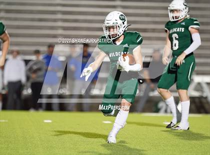 Thumbnail 3 in Scurry-Rosser vs. Gunter (UIL 3A Region 2 Bi District) photogallery.