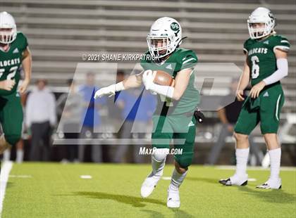 Thumbnail 2 in Scurry-Rosser vs. Gunter (UIL 3A Region 2 Bi District) photogallery.