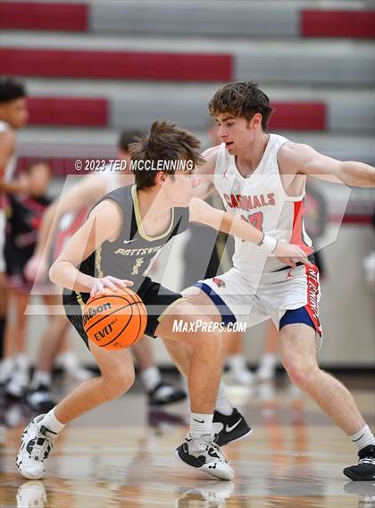Thumbnail 1 in Farmington vs Pottsville (AAA 4A-North Regional first round) photogallery.